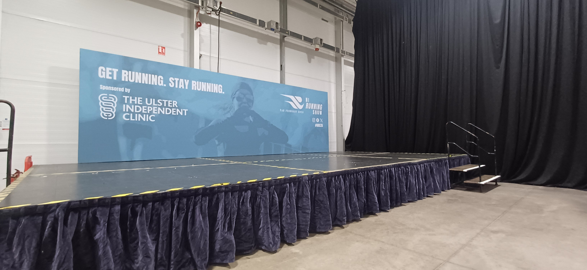 NI Running Show stage backdrop banner installed at the EIKON Exhibition Centre